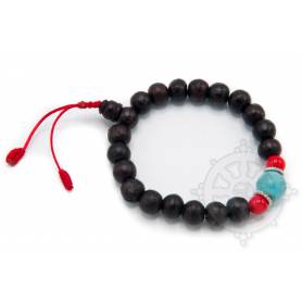 Malas pour poignet composé de 18 perles bois de rose(8mm), 2 corail(8mm) 1 turquoise(10mm)