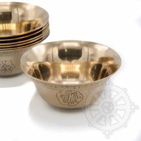 Jeu de 7 bols petits d'offrandes en laiton (Gravés)