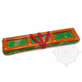 Grand porte-textes en tissus vert  floral(armature bambou, L. 42 x l. 12 x H. 10cm)