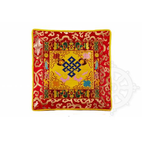 High quality tablecloth in yellow silk brocade with infinity knot (L. 32 x W. 32 cm) 