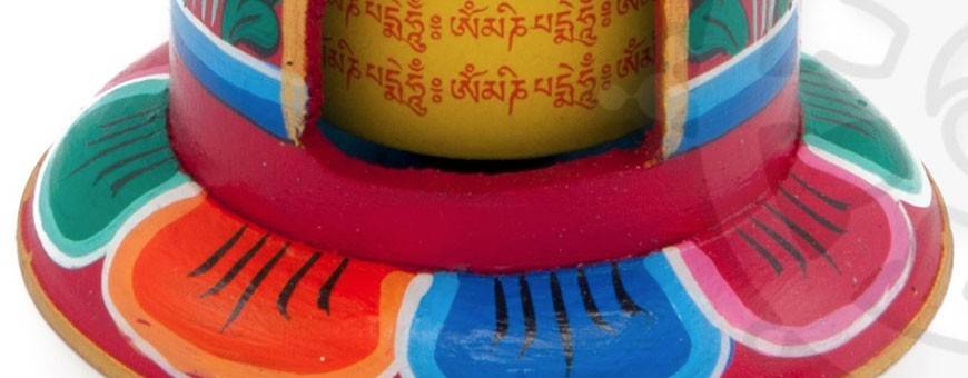 Gebedsmolens - sculptuur van natuurlijk hout, 2019